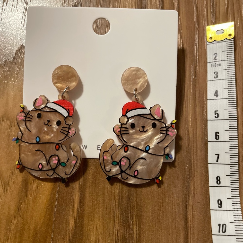 VERY CUTE MARBLED COCOA CHRISTMAS KITTY EARRINGS IN WELL MADE ACRYLIC ๐ค๐๐๐๐ - Picture 2 of 2